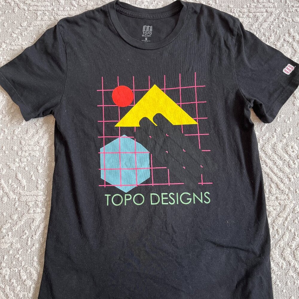 Topo Design Graphic T-Shirt